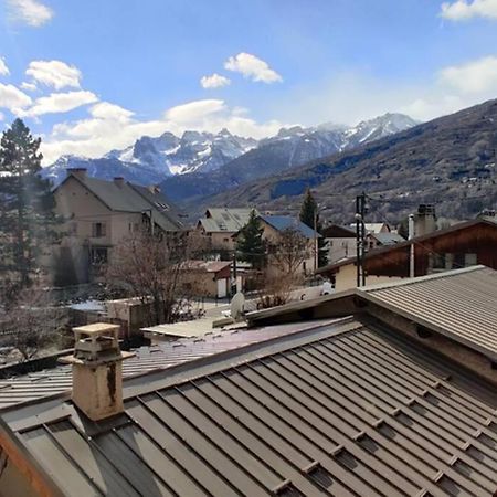 Maison Calme Independante Et Vue Sur Les Montagnes Briançon Exterior foto